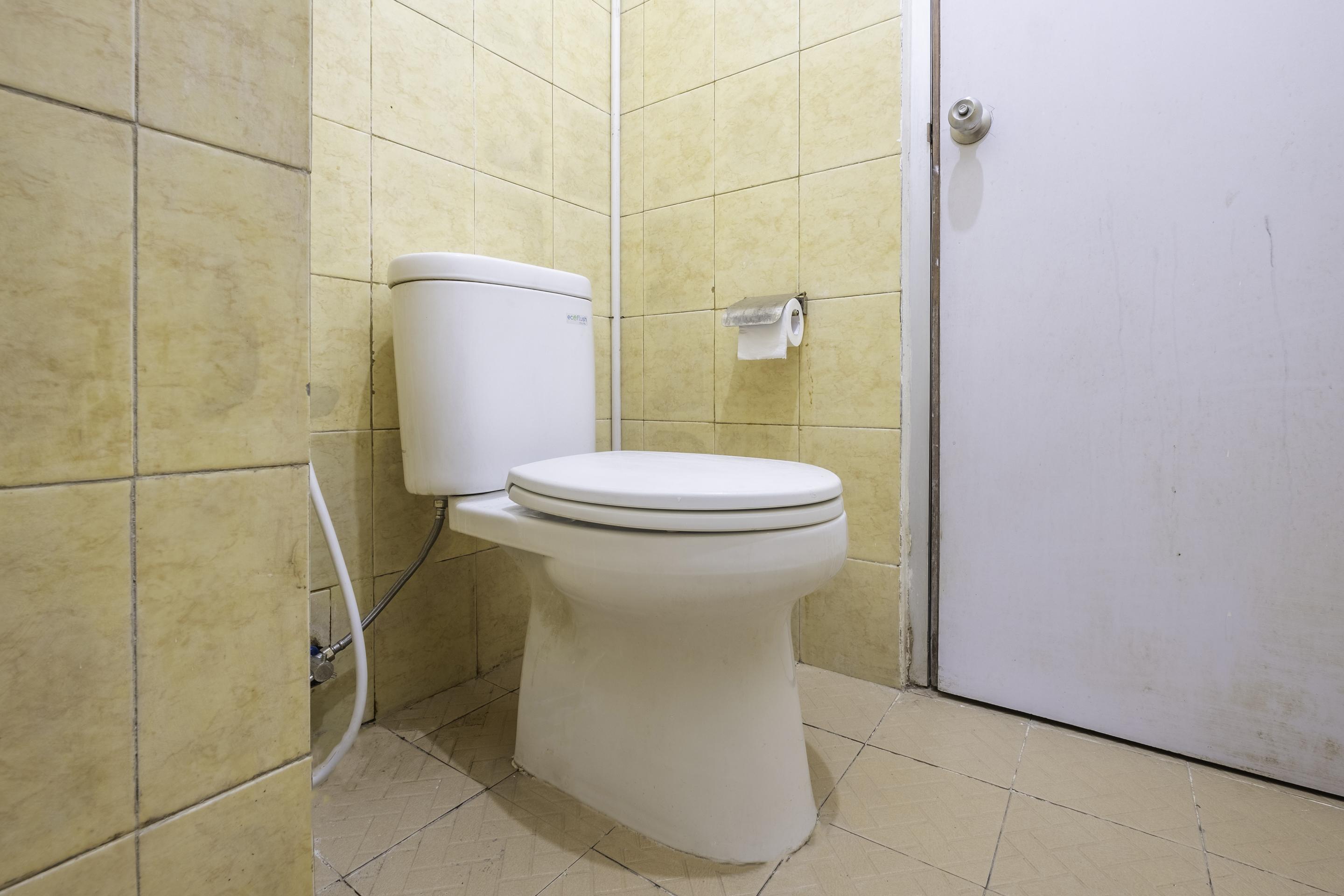 Super Oyo 1568 Stasiun Ka Cirebon Guest House Dış mekan fotoğraf