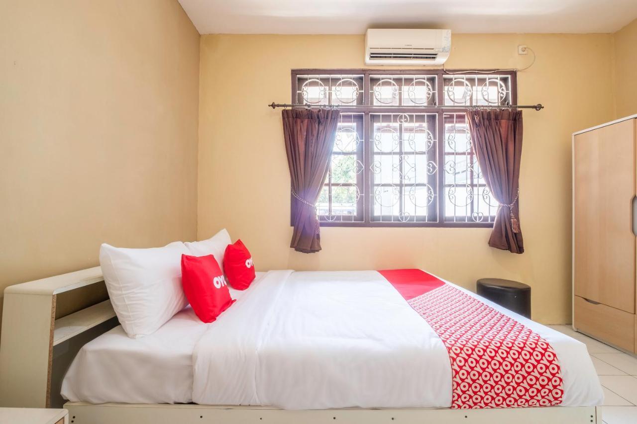 Super Oyo 1568 Stasiun Ka Cirebon Guest House Dış mekan fotoğraf